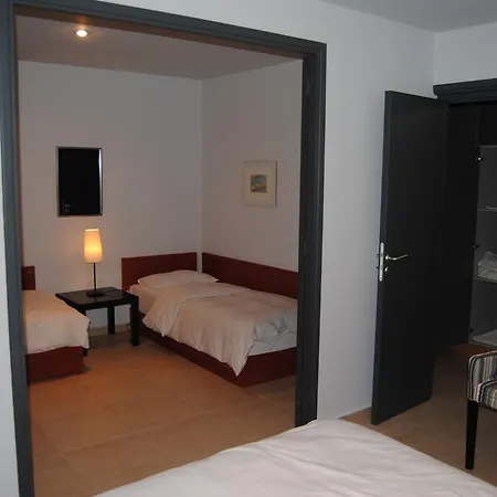 Leonidionhouses - The Kissakas Terrace House Leonidio