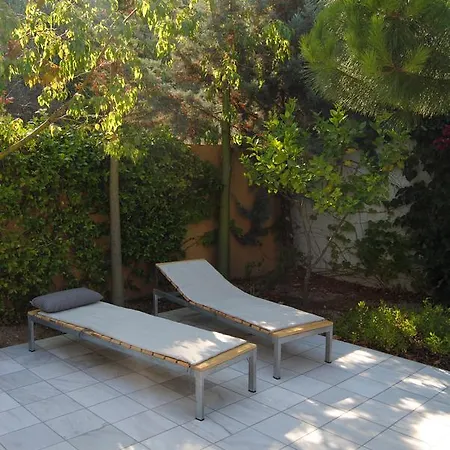 Leonidionhouses - The Kissakas Terrace House Ferienhaus *