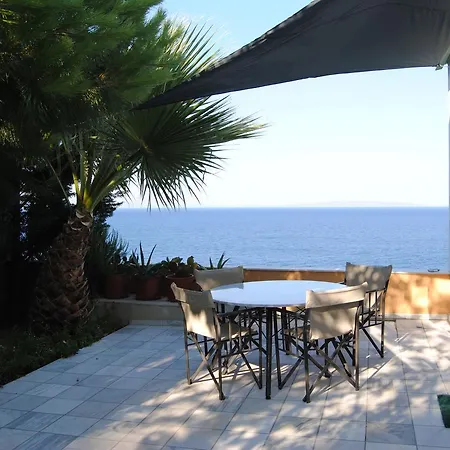 Leonidionhouses - The Kissakas Terrace House * Leonídion